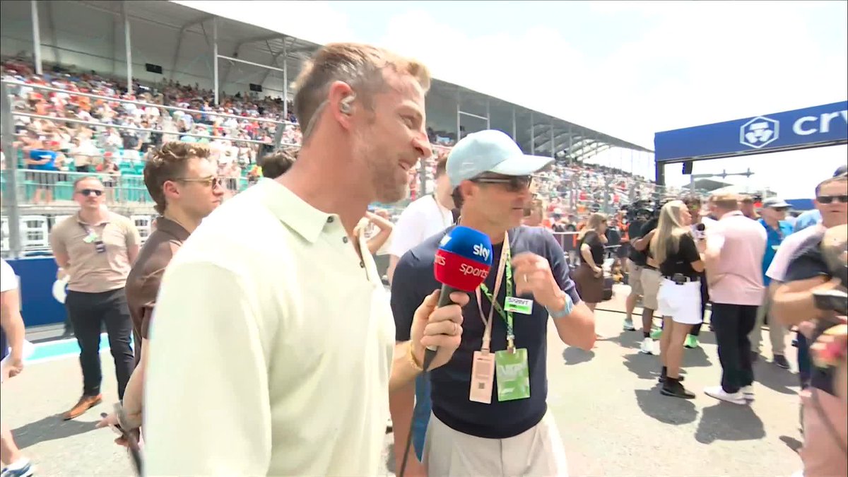 Jenson Button and Rachel Brookes chat to Patrick Dempsey ahead of the Miami sprint race โก