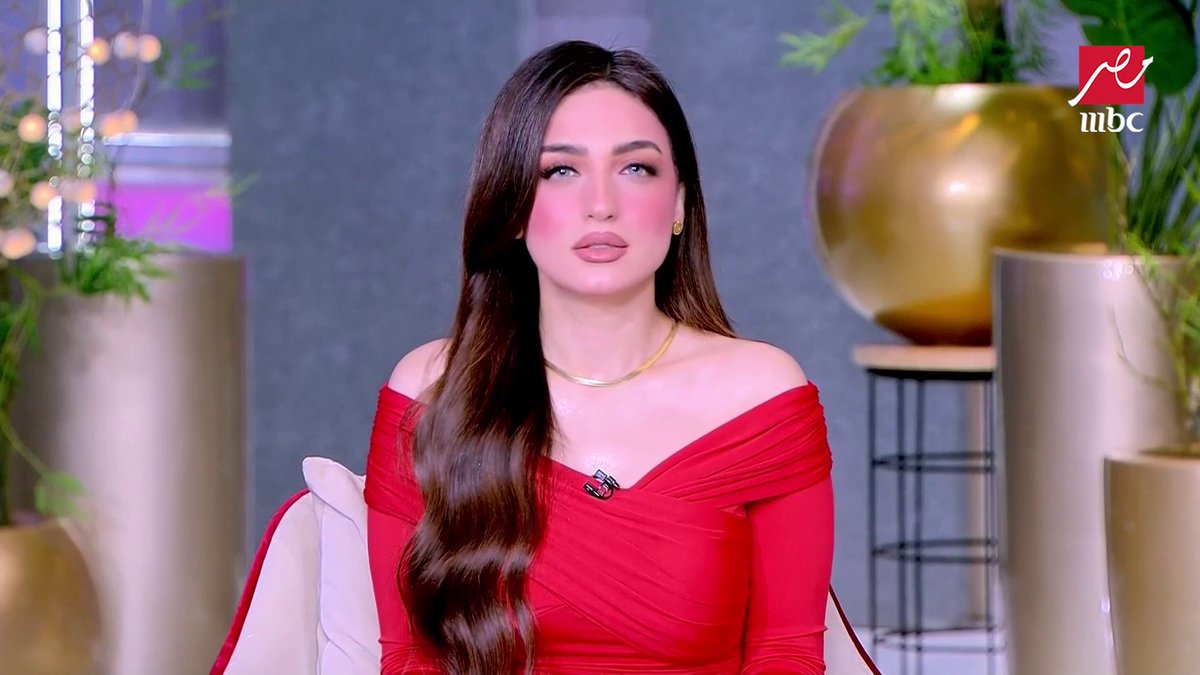 ياسمين عز : قبل أي حاجة أتقدم بالعزاء الحار لنادي الزمالك ف الفقداء الثلاثة.. حلمي اتفسر والأهلي عمهم.. خدوا قلبي وسيبولي بن شرقي.. دوري إيه اللي أنت جاي تقول عليه أنت عارف قبله معنى الدوري إيه؟👌🦅