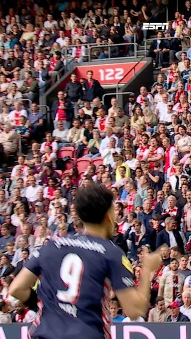 Na een halve minuut komt PSV al op voorsprong via Ricardo Pepi!🤯