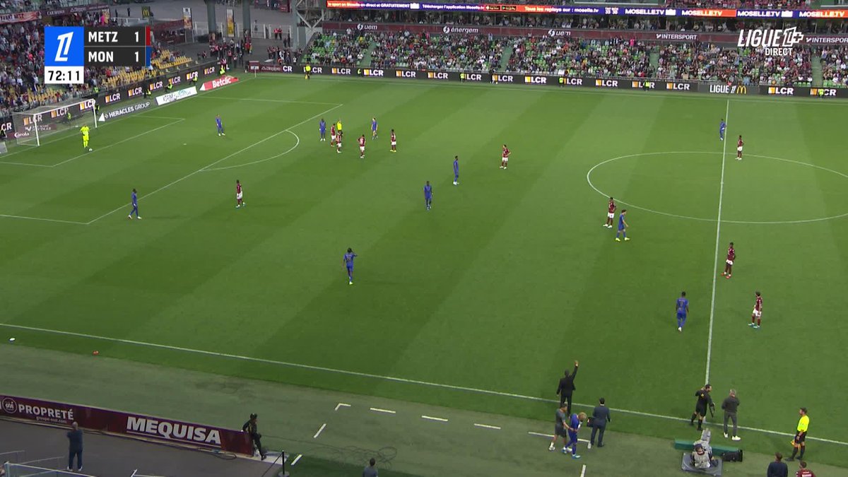 Pas de penalty sur cette action extrêmement litigieuse... ❌🤔 #FCMASM