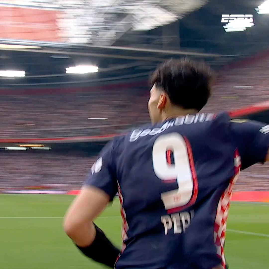 USMNT STRIKER RICARDO PEPI GIVING PSV THE LEAD AGAINST AJAX JUST 30 SECONDS INTO THE MATCH 🇺🇸🔥