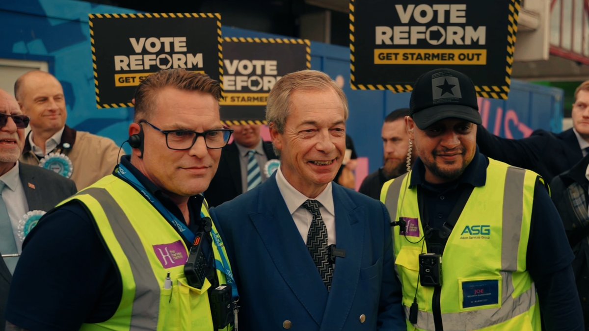 We are starting to wonder if there is anyone Nigel Farage MP hasn’t met on this campaign yet? 😅