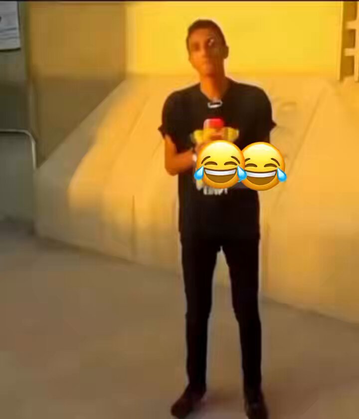 تعليم الرقص بدقيقه واحده 😝