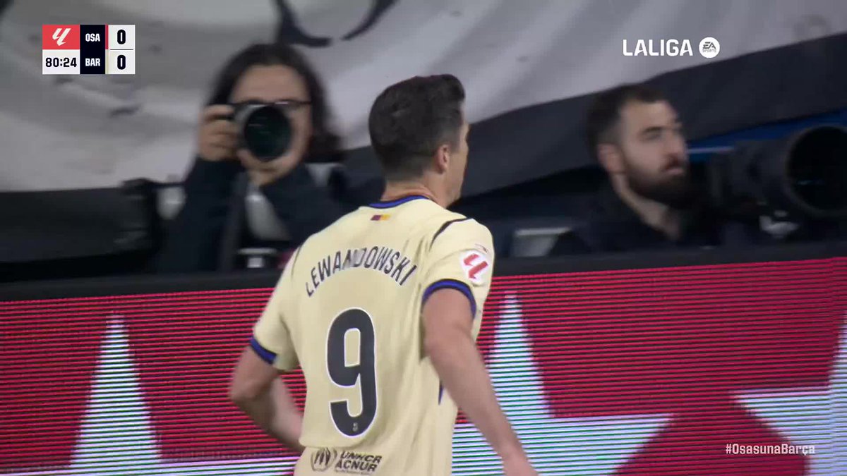 Robert Lewandowski no falla #LaLigaHighlights