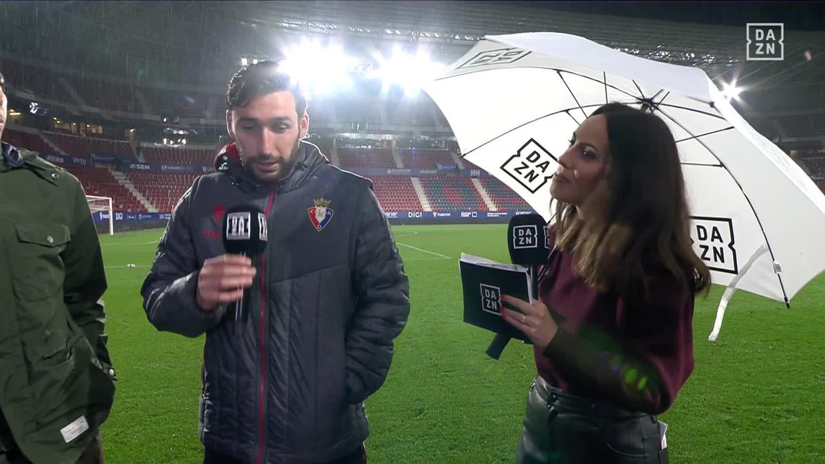 "Nos llevamos bien. Pedir disculpas. Es tan bueno que no se le puede parar" 🙌🏻 Las palabras de Jon Moncayola sobre la falta a Pedri que le costó la tarjeta amarilla 🟨 #LALIGAenDAZN ⚽