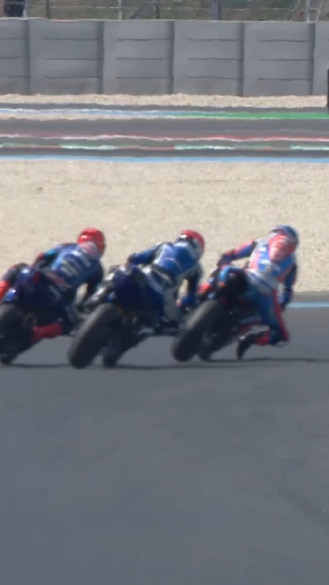 なんとまあ。SBKバラトンパークのSSPクラスでは中国のZXMOTOがまた勝った!これで今季3勝目。世界ランキングでも現在3番手。いい加減うがった目でZXMOTOのことを見るのはやめた方がいい。欧州では販売も絶好調でいま続々販売店が増えており、勝って売るを地で行くメーカー