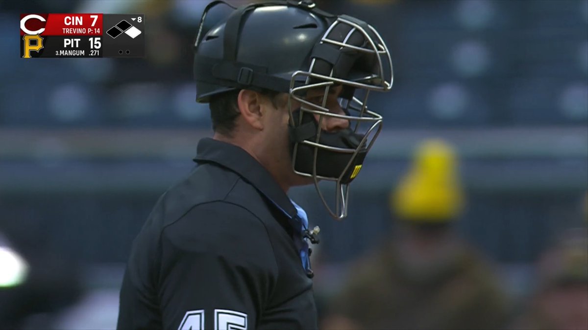🚨 VIEWER DISCRETION ADVISED 🚨 Reds catcher Jose Trevino hits Jake Mangum with DANGEROUS 34 mph Eephus... 🤣