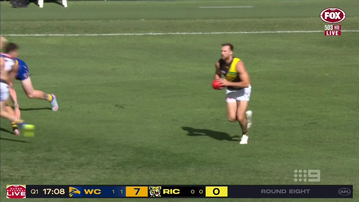 "The best game I've seen him play." Browny praises Noah Balta's huge influence in a much-needed win for the Tigers in the West 👏 #9AFLSFS | Watch on 9 & 9Now 🖥️