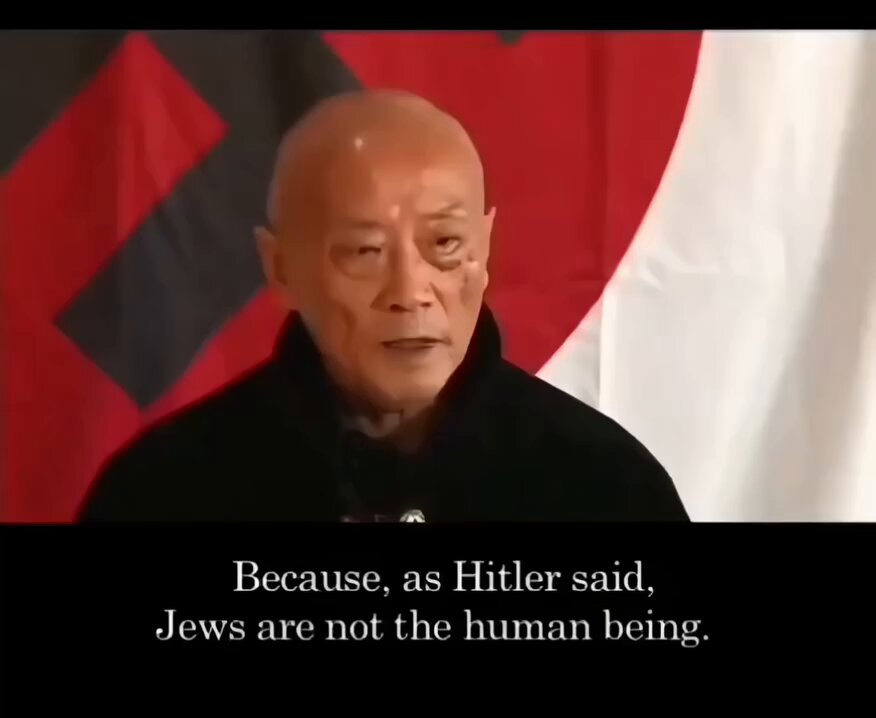 人間ではない❗️（カメラズーム）