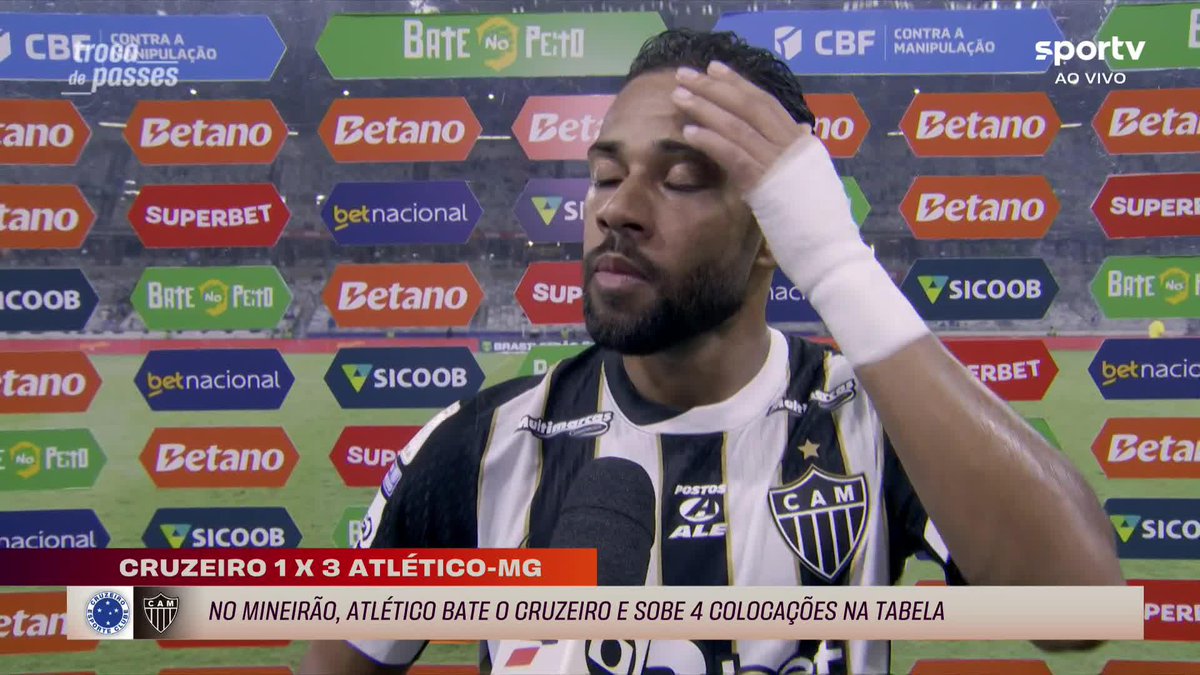 Renan Lodi se emociona e dedica vitória no clássico a Hulk. #futebol #atleticomg #cruzeiro #brasileirao