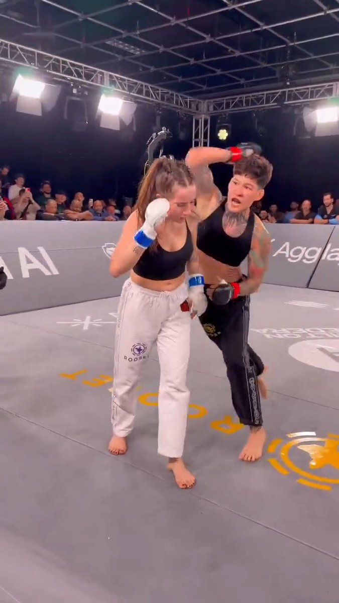 Absolutel disgrace tonight at the circus that is Karate Combat. Stasiuk was 0-0 (1-1 amateur) coming in while Pacheco was 23-5 and the only woman in the world to beat Kayla Harrison. This is some of the most irresponsible matchmaking Iโve ever seenโฆ