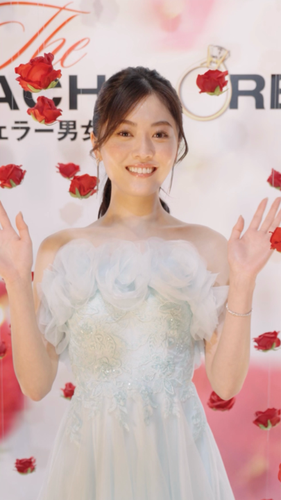 ˚⋆⟡.·ローズシャワー𝐏𝐡𝐨𝐭𝐨 𝐛𝐨𝐨𝐭𝐡 🌹݁𖥔. ·̩͙ 最速プレミア試写会では、 バチェロレッテにも ローズシャワーフォトブースを 体験いただきました💍✧ ❯❯バチェロレッテ4 𝐄𝐩𝐢𝐬𝐨𝐝𝐞𝟒まで配信中