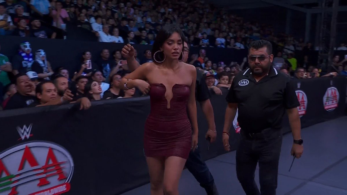 'El Original' Grande Americano pidió que despidieran a Andrea Bazarte para firmar el contrato 🤬 #AAAenFOX