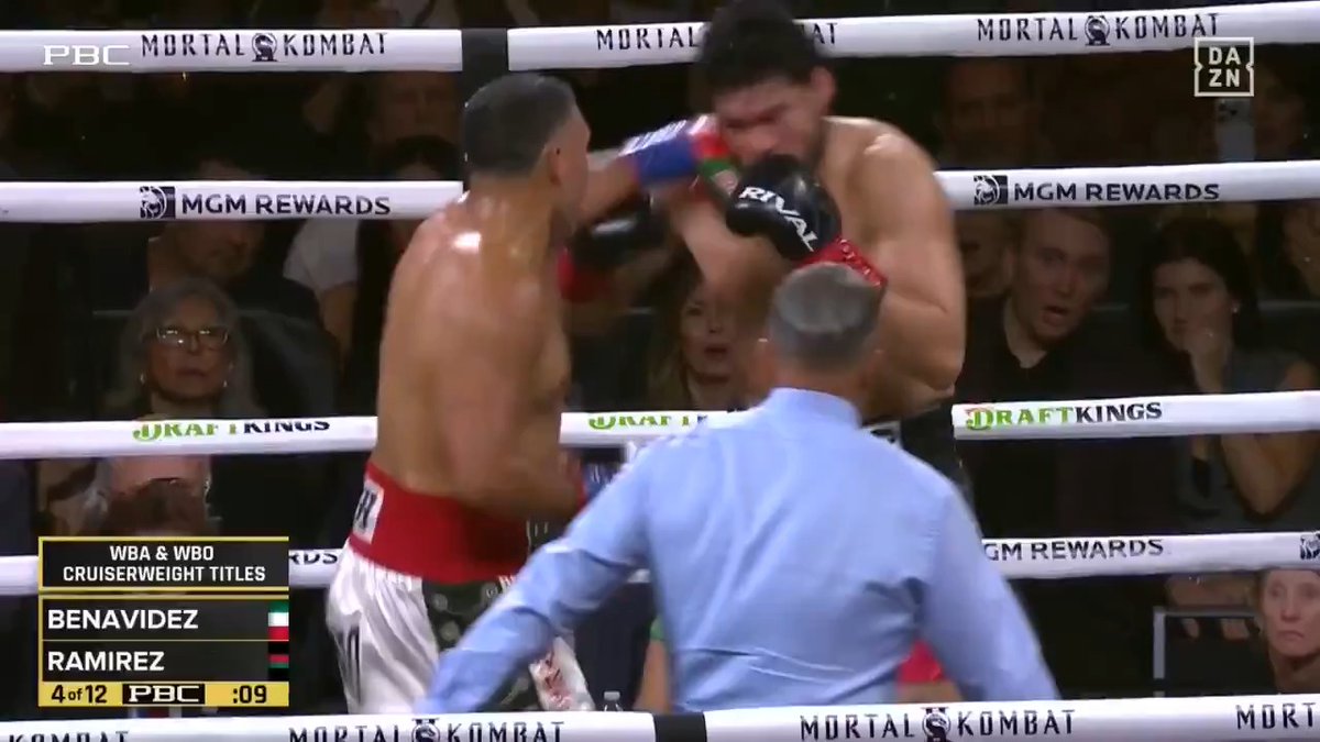 INCREDIBLE FROM DAVID BENAVIDEZ AS RAMIREZ HITS THE DECK IN ROUND FOUR 🤯 🎬 DAZN Boxing #BenavidezZurdo