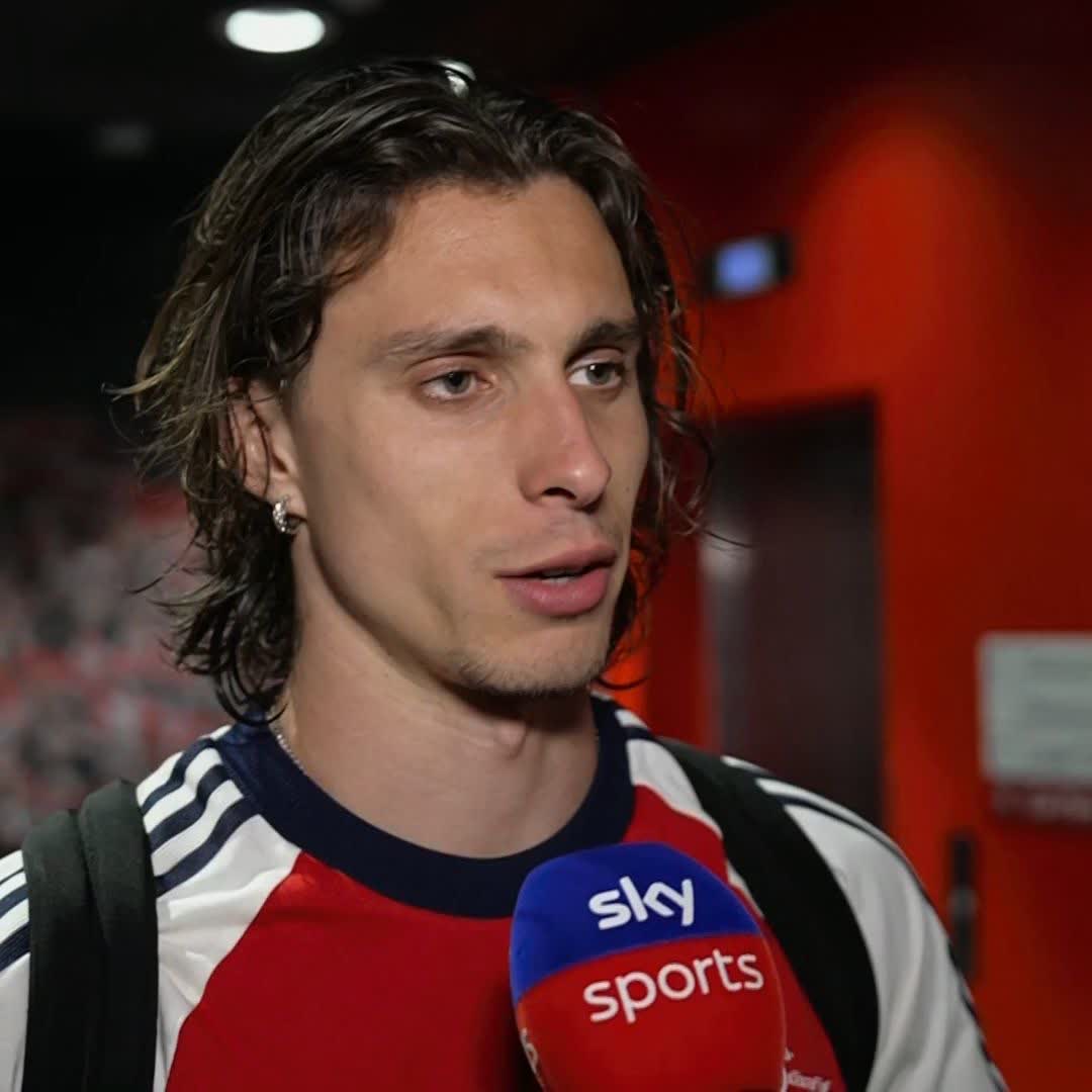 "The atmosphere was unbelievable, we're fighting for everything" Riccardo Calafiori says there is "no tiredness' after Arsenal's 3-0 win over Fulham 🔴