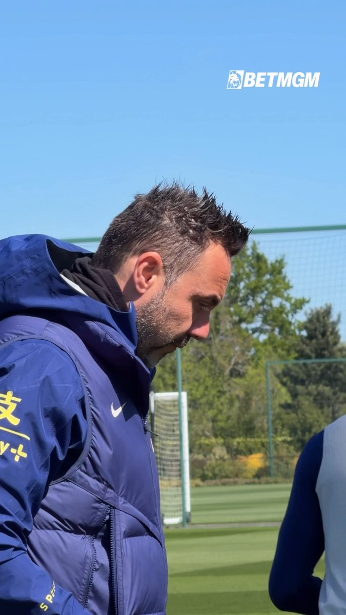 Tottenham team training yesterday… Do you notice anything…?! 👀