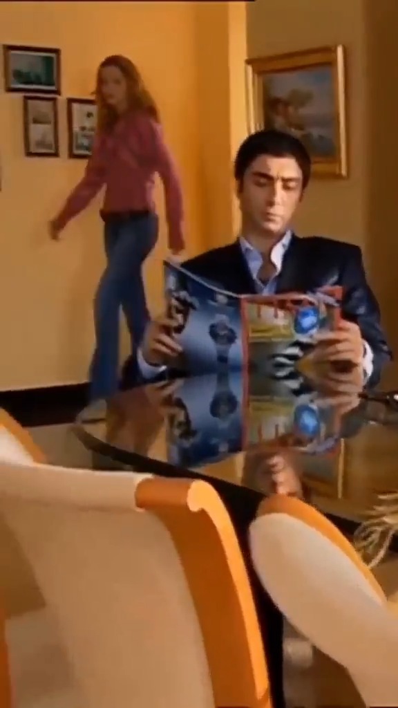 Gazetedeki mafya değil mi bu?
