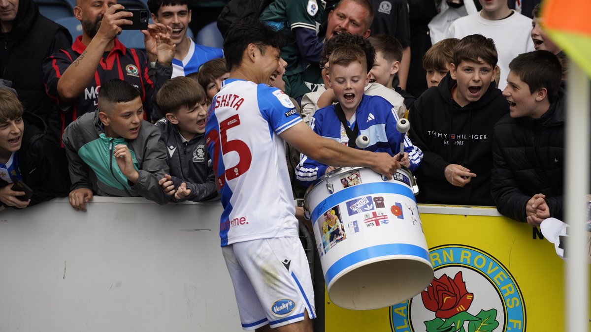 How can you not just love Mori? 😆🚁 森下龍矢Ryoya Morishita 🇯🇵 | #ROVvLEI | #Rovers 🔵⚪️