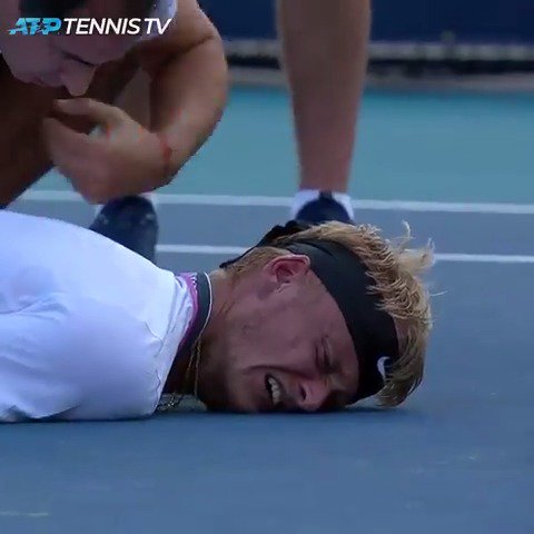 Nicola Kuhn's crazy cramps against Mischa Zverev The fall 🤯
