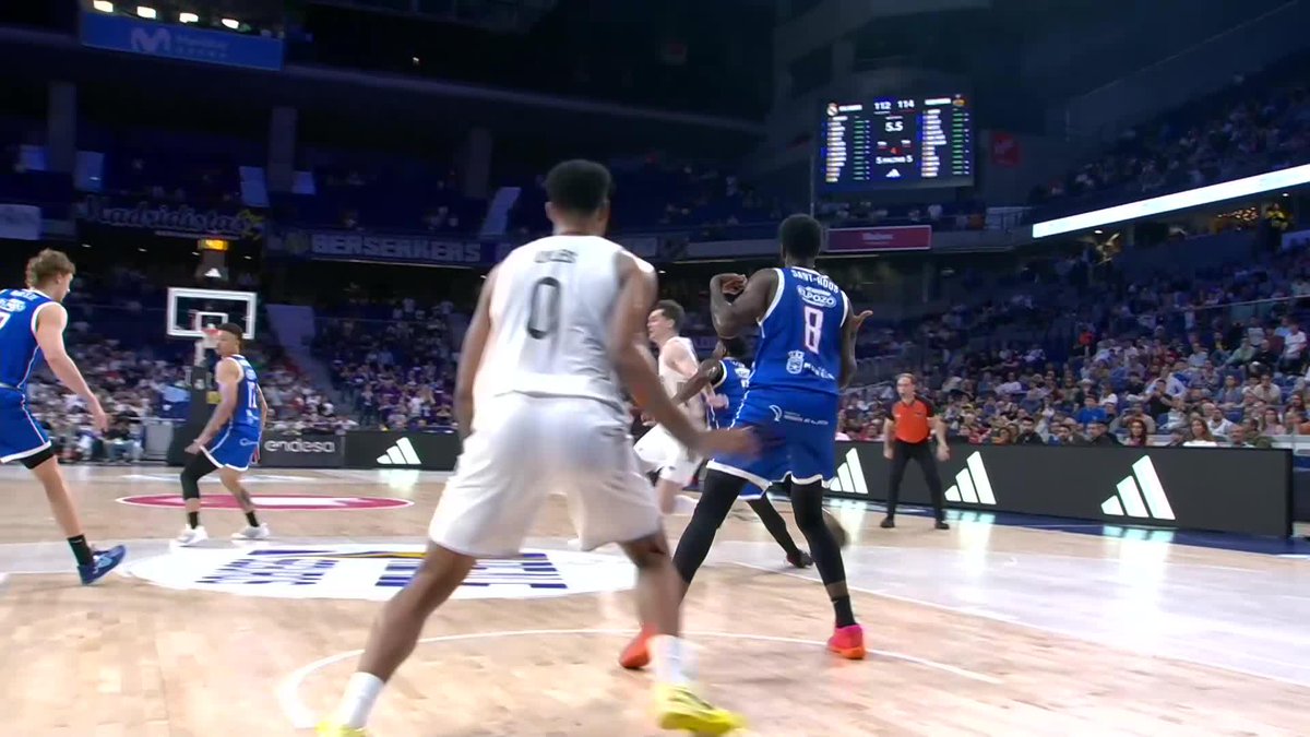 🎮 Nah, esto es una absoluta locura. Mario Hezonja es, simplemente, un jugador de vídeojuego. ¡NO PUEDE SER REAAAAAAAAAAAAAL! ¡UNA CANASTA QUE PUEDE VALER UNA REMONTADA! 📺 DAZN España | #LigaEndesa