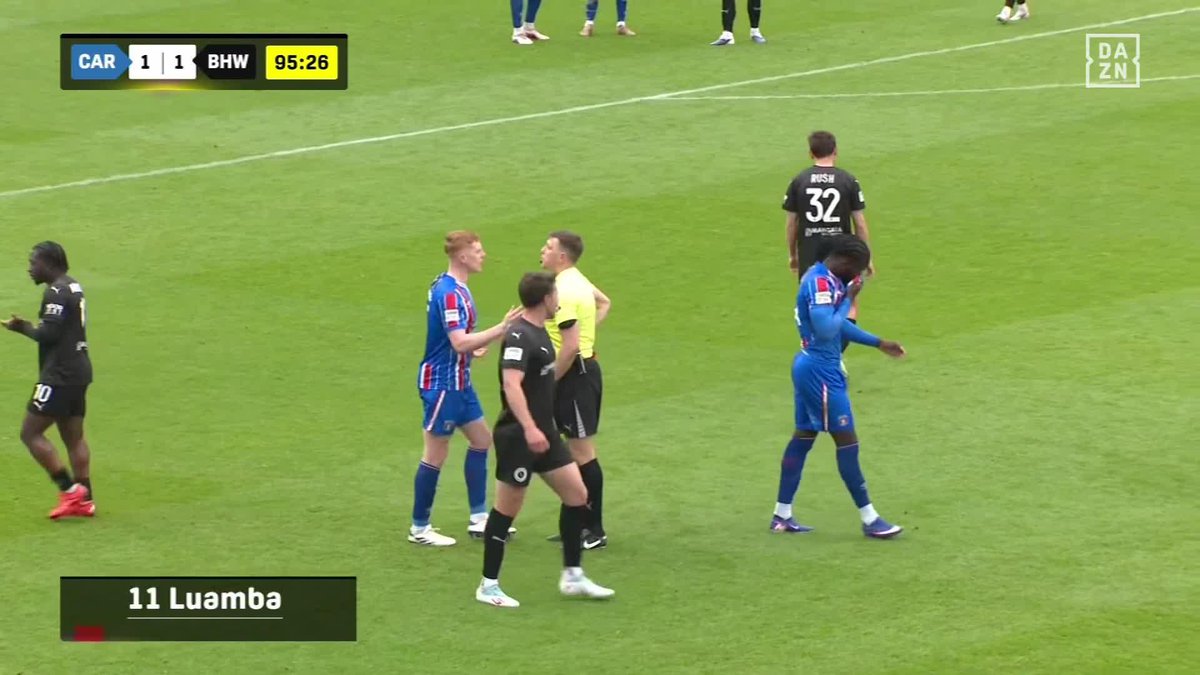 Luamba is shown a straight red card for a late challenge 🟥 Can Carlisle make it to Wembley with 10 men? 👀