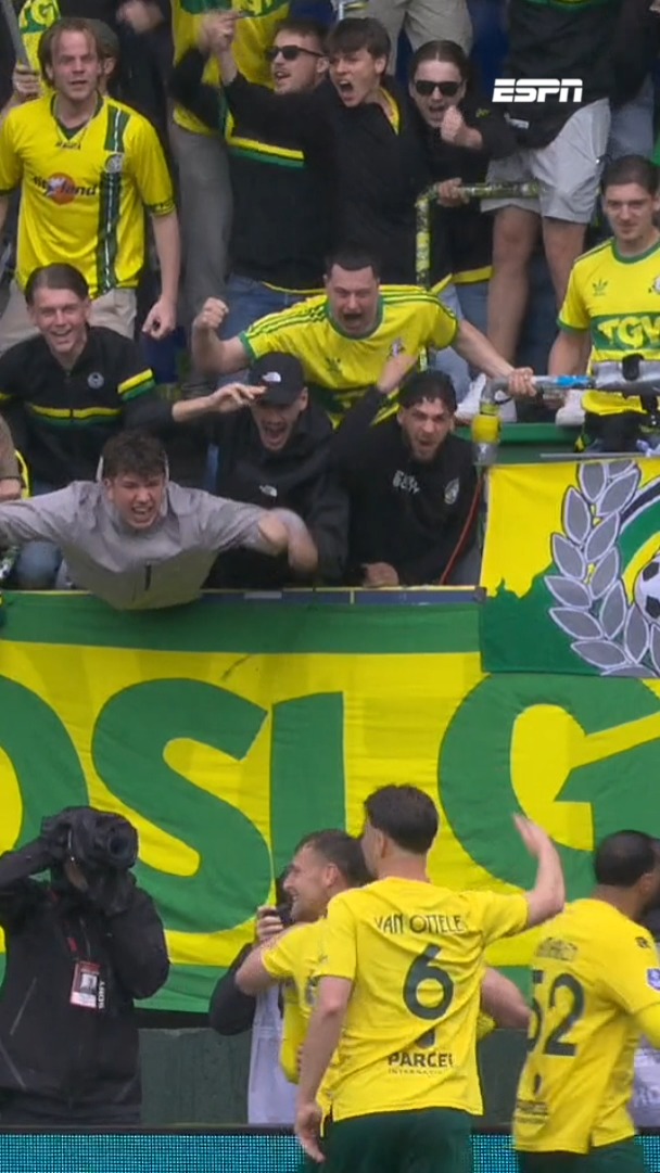 Kaj Sierhuis zet Fortuna met een knappe kopbal op voorsprong! 👏 #forfey