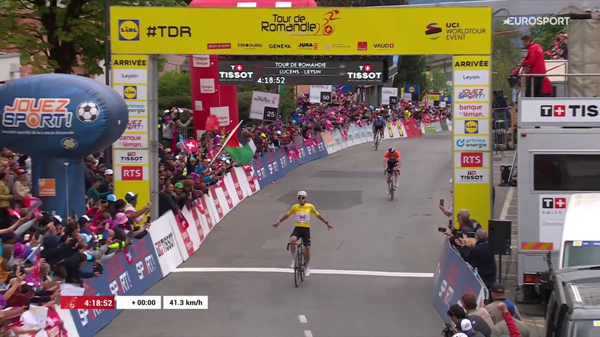 Es insaciable. Es el mejor ciclista que han visto tus ojos. Tadej Pogacar. CUATRO DE SEIS en el @TourdeRomandie y la general. Simplemente imbatible. #LaCasaDelCiclismo