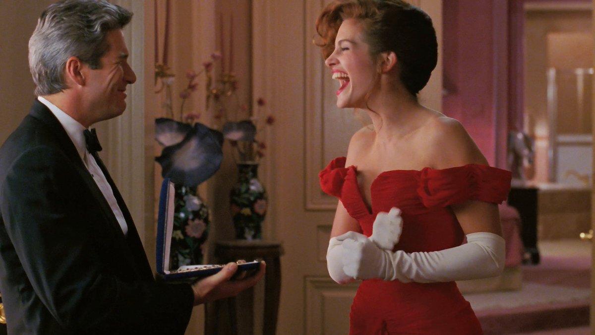 One of the all-time Julia Roberts laughs
