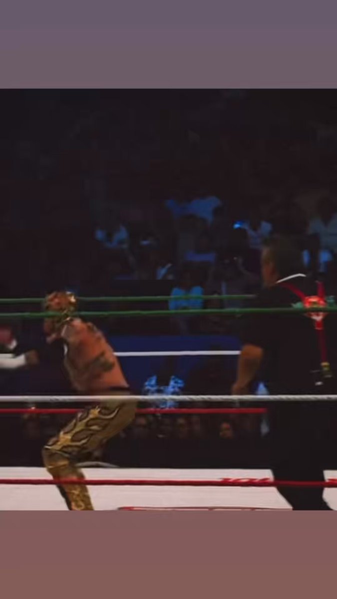 Yesterday in Queretaro Mx we brought back something from the young Rey Fenix, I love doing this move. Fire cutter 🔥