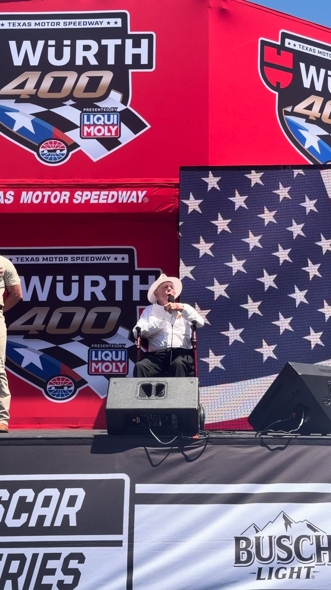 THE BEST ANTHEM IN THE WORLD. 🇺🇸 🦅