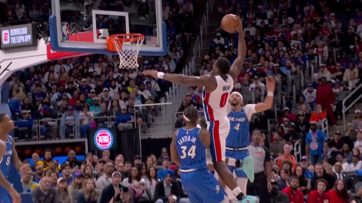 Jalen Duren skies for the slam as Detroit and Orlando battle in Game 7 🔥 Isiah Thomas is loving it 👏