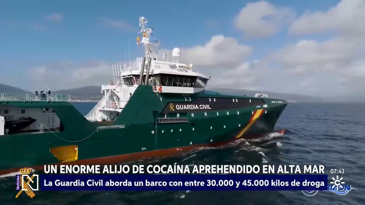 La Guardia Civil intercepta en el Atlántico el mayor alijo de cocaína en alta mar La operación sigue órdenes de la Audiencia Nacional y está bajo secreto de sumario La droga intervenida en el buque podría superar los 40.000 kilos 🌐