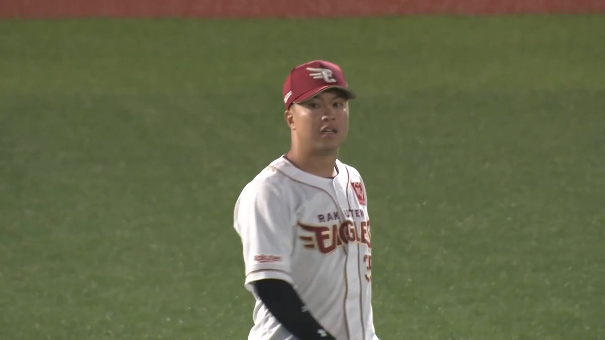 ビッグプレー👏 東北楽天 渡邊佳明 選手がショートバウンドで捕って、三塁送球でアウトに‼️ 👇スマホ・テレビで試合観戦！