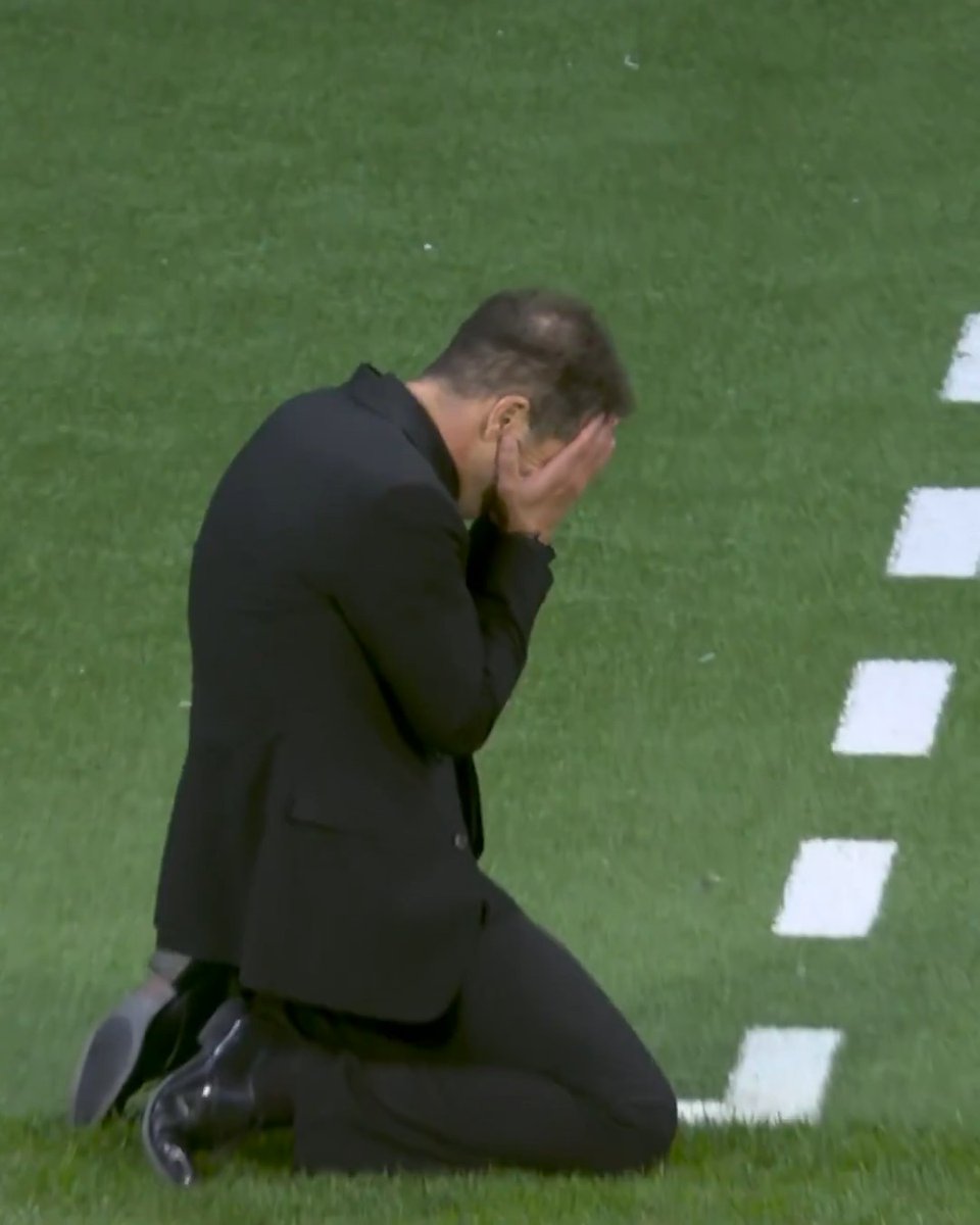 Diego Simeone's reactions in the first leg 😅 #UCL