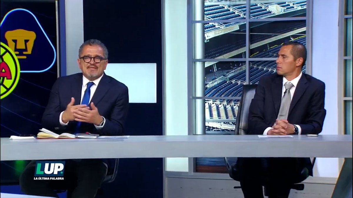 . Carlos Hermosillo eres un estúpido, diría Peláez.