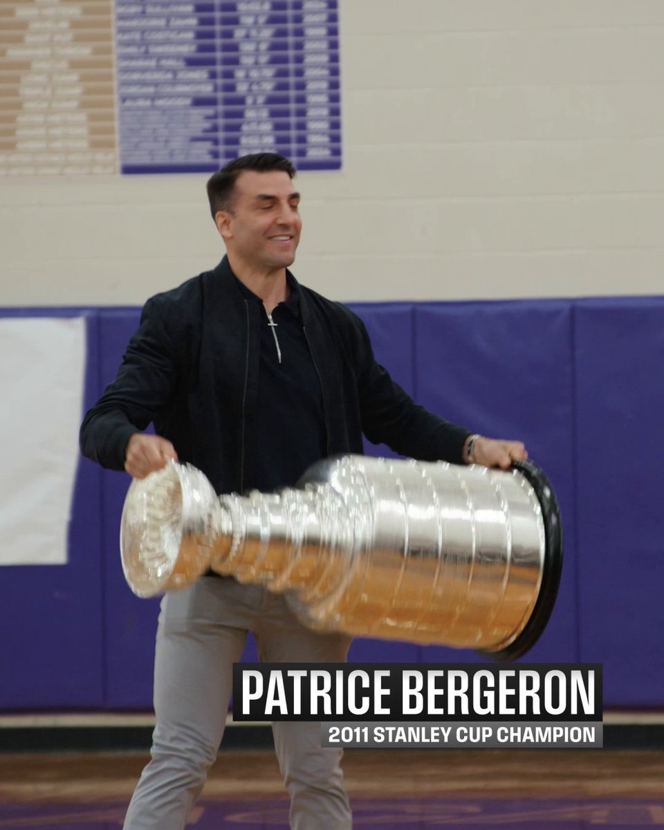 Patrice Bergeron surprised the Blackstone Valley hockey team with the #StanleyCup after the team suffered tragedy earlier this season.