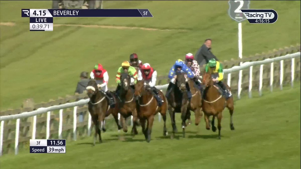 LEGEND! ⭐️ Twelve-year-old Copper Knight claims a 19th career win Beverley Racecourse for Tim Easterby Racing ❤️