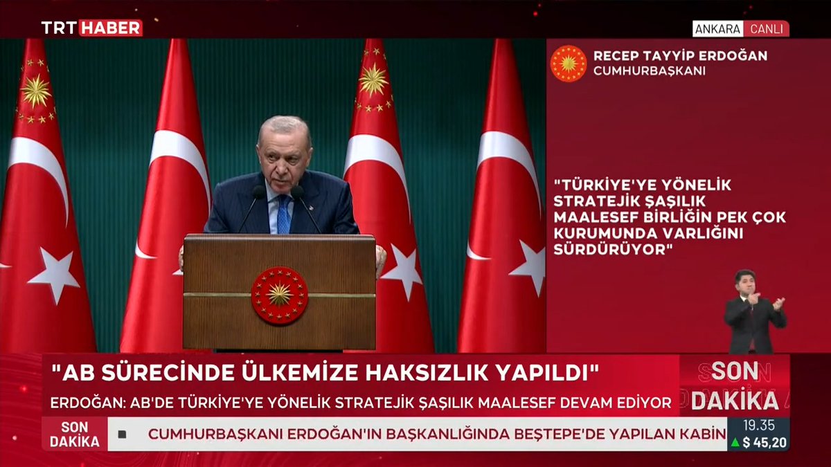 "Türkiye’nin yer almadığı bir Avrupa Birliği, küresel aktör olamaz" Cumhurbaşkanı Erdoğan: AB, Türkiye’nin yapıcı tavrının kıymetini çok iyi bilmelidir. Unutulmasın ki ne Türkiye eski Türkiye'dir, ne de dünya eskisi gibi Batılı devletlerin nüfuz alanına sıkışmış haldedir.