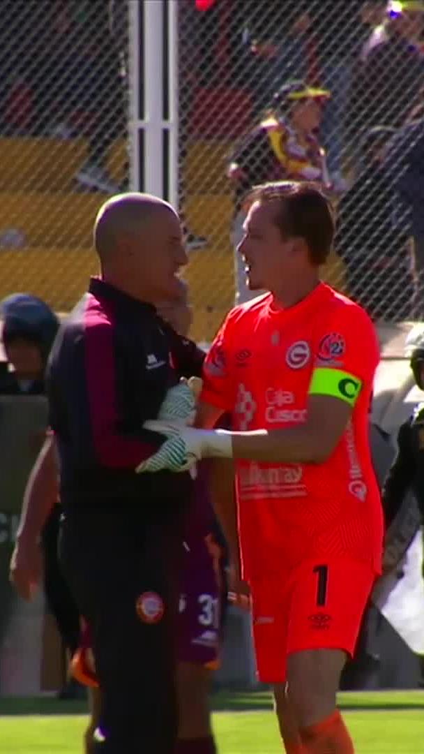 🎙️Horacio Benincasa: "Yo nunca le falté el respeto. Él (Paolella) vino a decir que recibíamos plata de otros clubes". #LosChankas 0-1 #Garcilaso 📺 Conoce cómo ver L1MAX en vivo 👉 #L1MAX #Liga1 #TorneoApertura2026