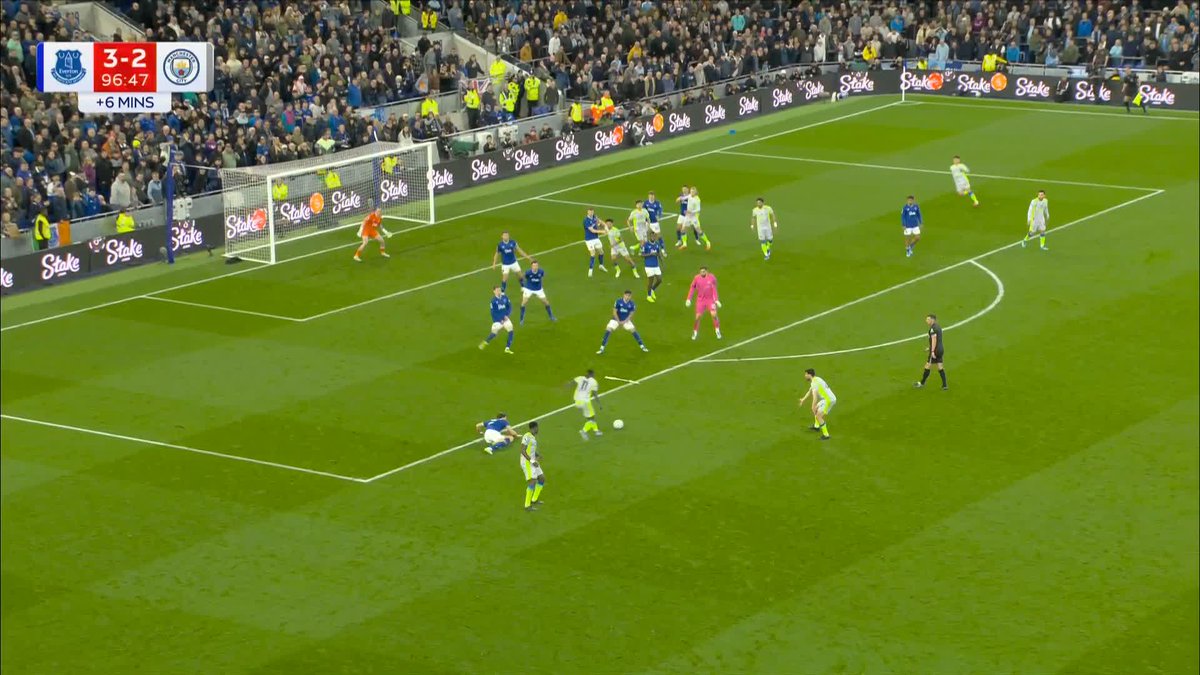 WOW! What a game! Doku rescues a point for Man City in the 97th minute! 🤯