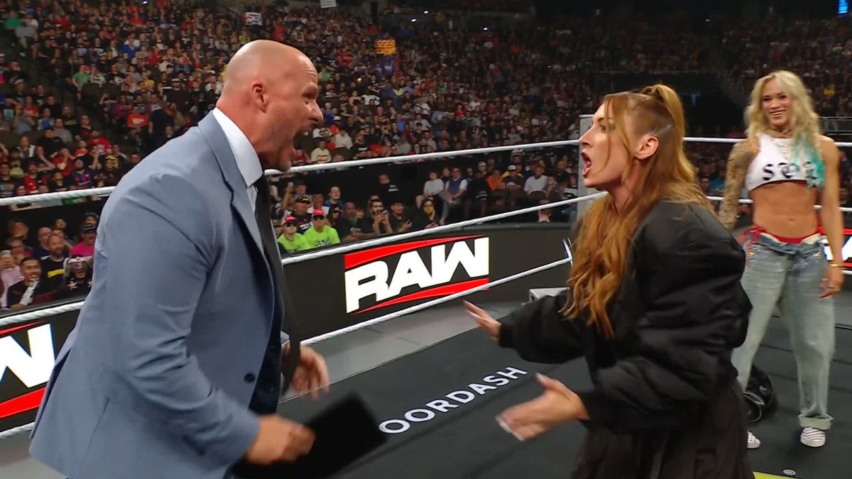 “You’re a rude, big-headed bitch. It’s not just me saying it, it’s The New York Times and Sports Illustrated saying it.” - Sol Ruca SOL RUCA COOKED BECKY LYNCH 😭 #WWERaw