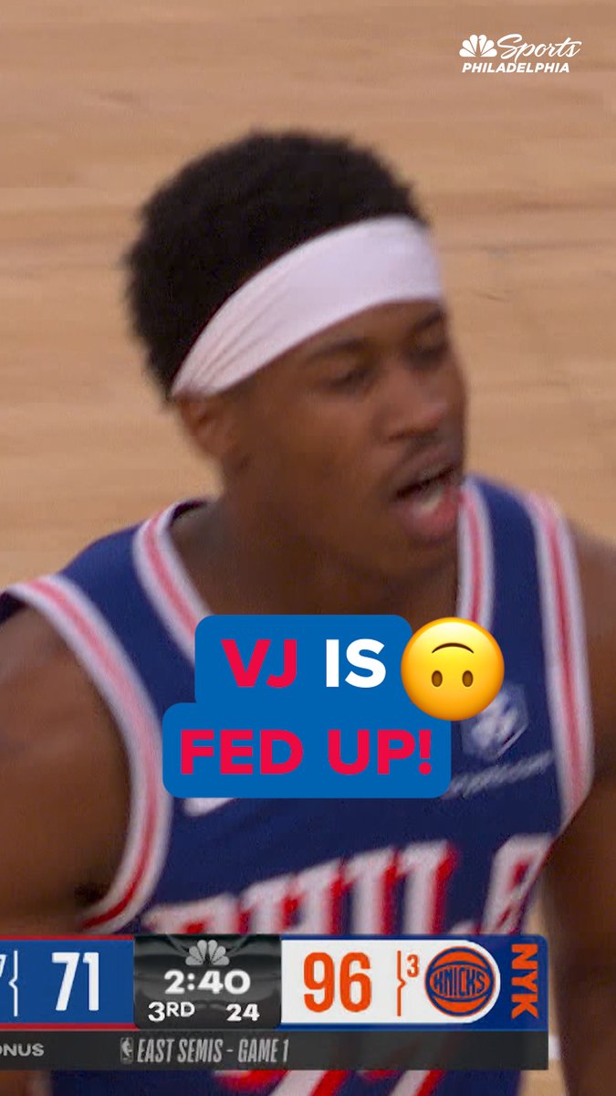 "That's all he's doing." VJ making sure the refs are aware of Brunson’s tendencies...