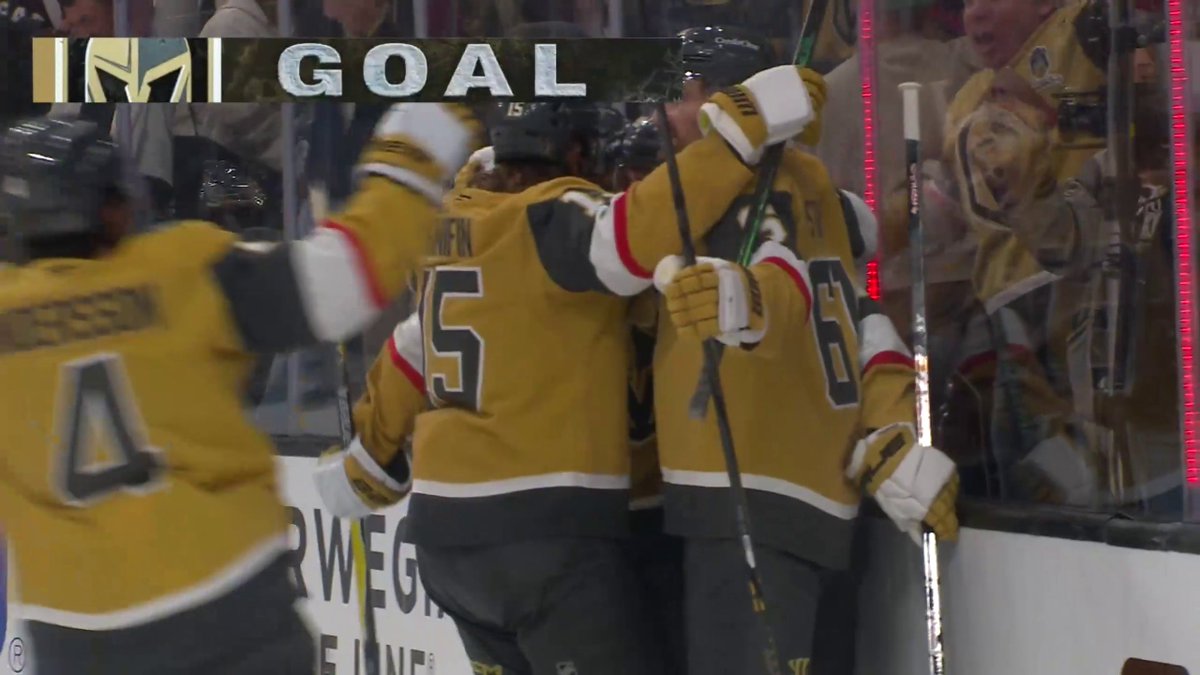 VEGAS GETS ON THE BOARD FIRST IN THE SERIES 🙌 Watch Ducks-Golden Knights on ESPN and the ESPN App 🏒