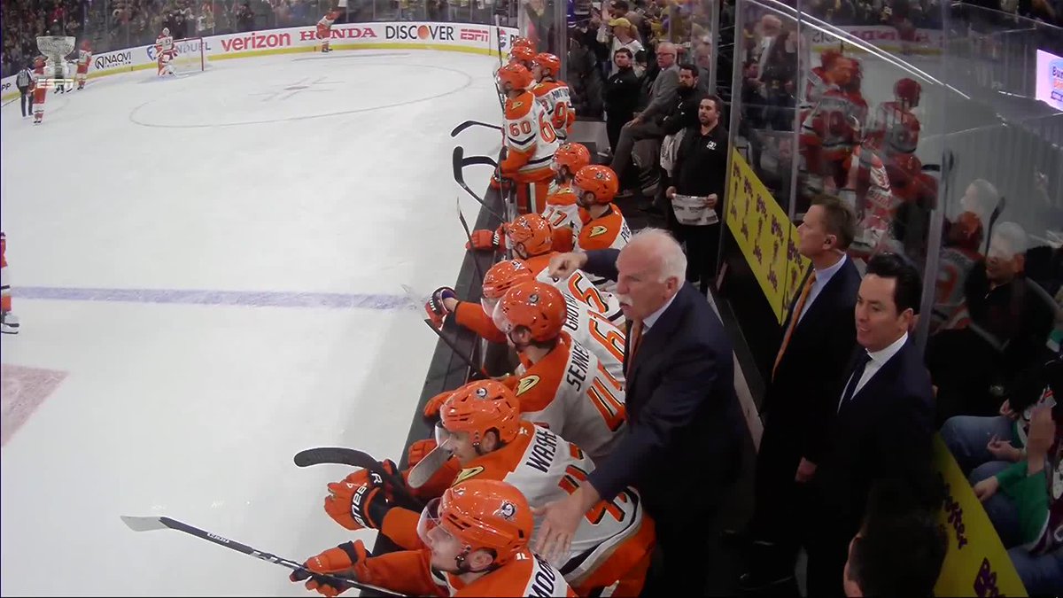 Quenneville was FURIOUS that icing wasn't called on Vegas' 2nd goal 😳🤬