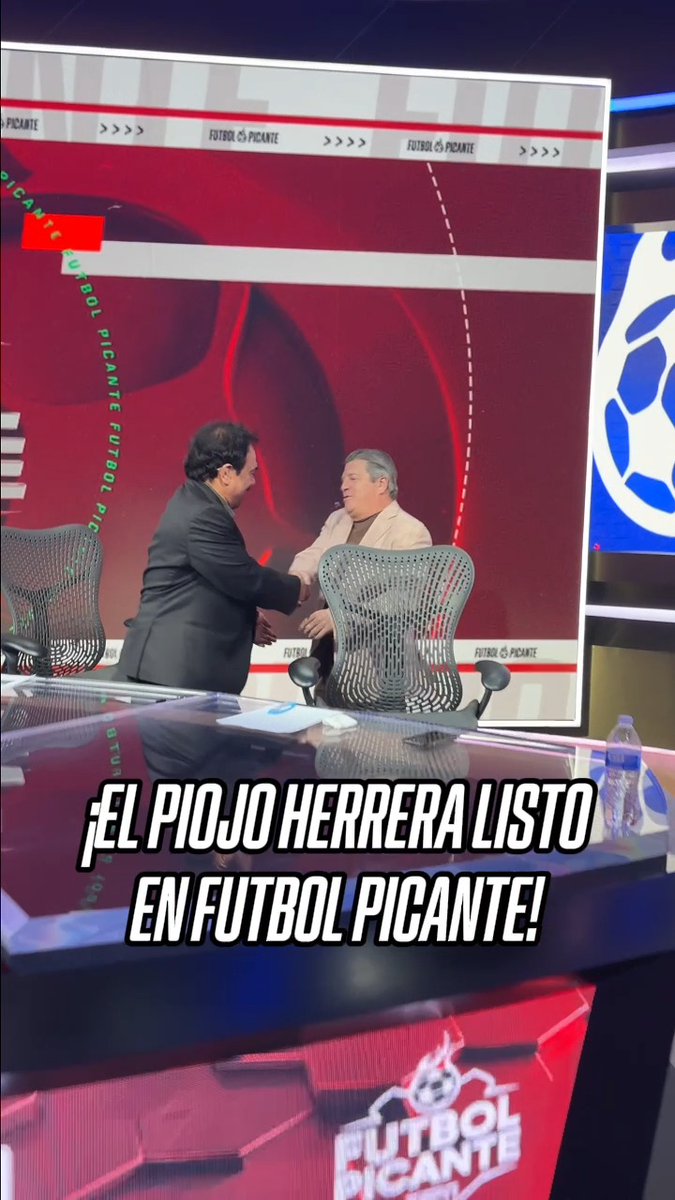 ¡EL GRAN INVITADO DE LUJO! 😍 El saludo del Piojo Herrera con los talentos de Futbol Picante 🔥 🔥 🔥 No te lo pierdas en vivo por ESPN y #DisneyPlus Premium 💫