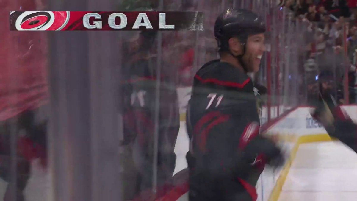 6 games. 6 wins. The Hurricanes are on an absolute roll to start their postseason run 😤