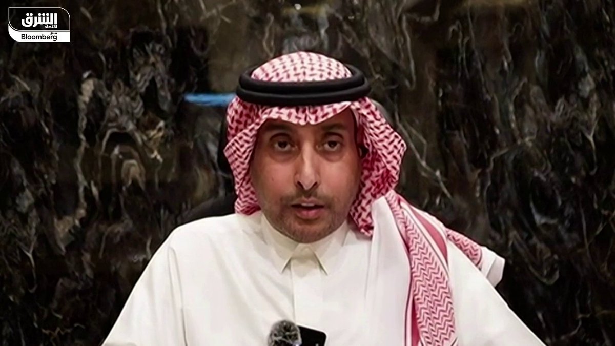 رئيس مجموعه "إعمار التنفيذية"، عبدالله بن محمد بن معمر لـ"الشرق": 📌 حجم مراكز البيانات التي سنطورها بالشراكة مع "تارانيس كابيتال" في السعودية يتراوح بين 40 إلى 50 ميغاواط 📌"تارانيس كابيتال" ستقوم بتمويل بناء هذه المراكز بينما سنتولى التأسيس والتشغيل 📌 نستهدف التوسع بمجالات الذكاء الاصطناعي والحوسبة وجذب استثمارات أجنبية للمملكة عبدالله السبيعي Sahar El Mizari سحر الميزاري إعمار التنفيذية | Emaar Executive عبدالله محمد بن معمر 🔴 تابعوا اقتصاد الشرق للمزيد