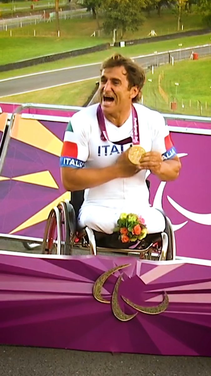 "I won medals because I wanted to ride my bicycle" 🚴 Remembering Alex Zanardi, Paralympic legend and former F1 driver 🏆 🫶 Read more about his legacy 🔗