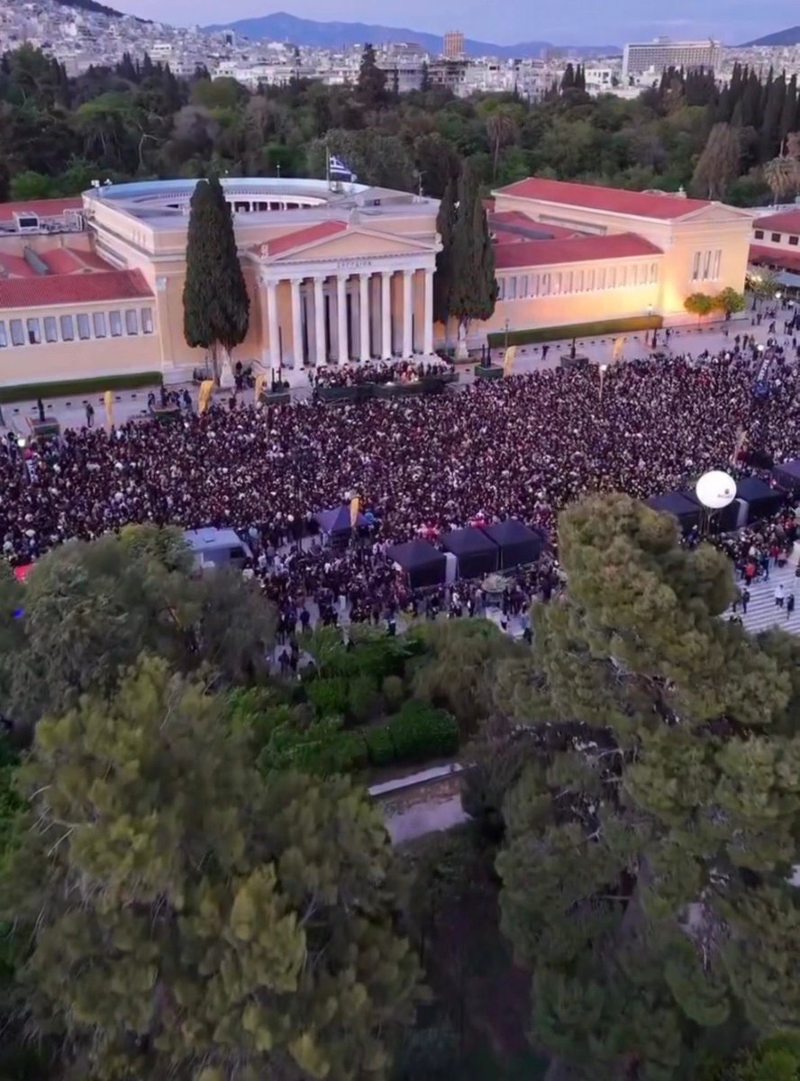 Οι πρώτες ημέρες του This is Athens City Festival πλημμύρισαν την πόλη μας με παλμό, μουσική και χιλιάδες χαμόγελα. Αυτή ήταν μόνο η αρχή! Το Φεστιβάλ του Δήμου Αθηναίων συνεχίζεται και η καρδιά της Αθήνας χτυπά δυνατά σε κάθε γωνιά της, με ακόμα περισσότερες εκπλήξεις. 🎶 Ανυπομονούμε για όλα όσα ακολουθούν... 🔜 🔗