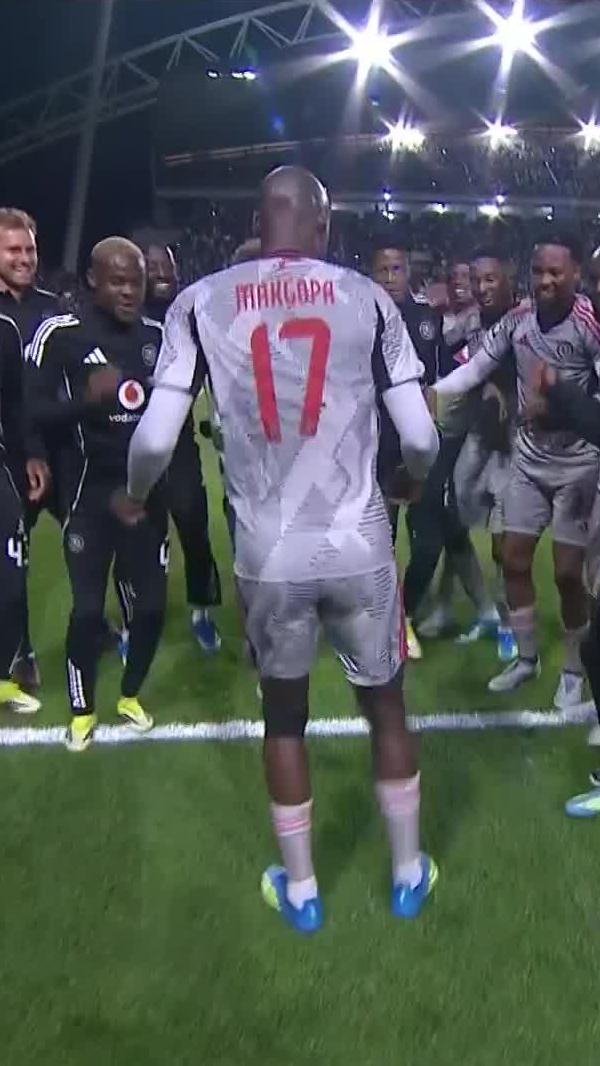 A striker's finish ☠️💥 Evidence Makgopa meets Maswanganyi's inch perfect delivery 🎯 📺 Stream #BetwayPrem on DStv: